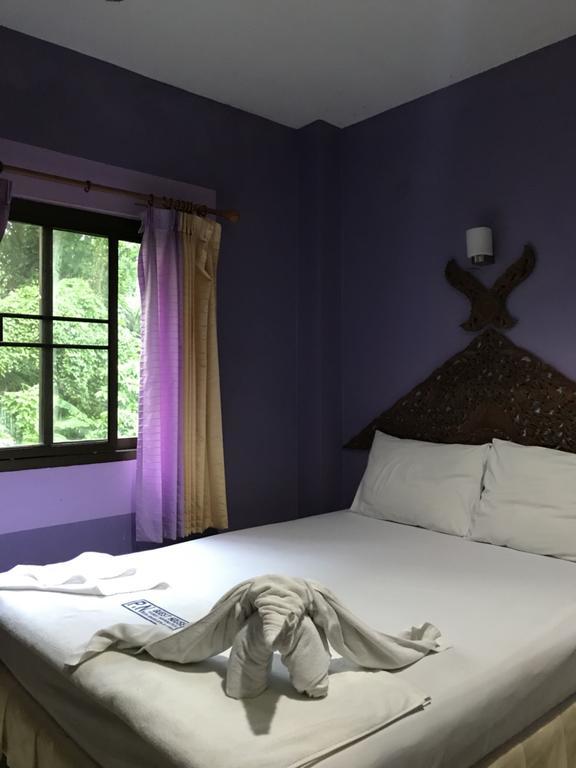 P.N. Guesthouse Krabi Exterior photo